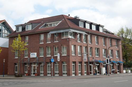 Hotel Zum Deutschen Eck Meerbusch Exterior foto